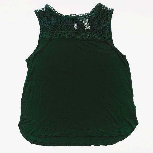 H&M Tops - NWOT - H&M - Crochet Sleeveless Top H&M Tops - NWOT - H&M - Crochet Sleeveless Top